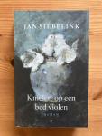 Jan Siebelink - Knielen op een bed violen
