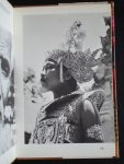 Hughes, Libby - Bali, The morning of the World Hughes, Libby - Bali, The morning of the World