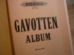 Div. Componisten (Corelli; Rameau; Bach; Handel; Leclair; Gluck; Padre Martini) - Gavotten Album; Sammlung 18 beruhmter Gavotten fur Pianoforte solo; bearbeitet von Rich. Kleinmichel