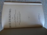 Berkum, N. van, Directrice Dortsche Industrie en Huishoudschool - MOEDERZORG Met medewerking van zuster A.F. van Roosendaal, gediplomeerd verpleegster
