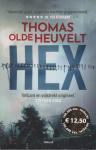 Olde Heuvelt (Nijmegen, 16 april 1983), Thomas Baudelet - Hex - 'Briljant en volstrekt origineel' noemde Stephen King HEX van Thomas Olde Heuvelt. HEX is een razend spannende thriller die een internationale bestseller werd. Het pittoreske dorpje Beek is in de greep van de zeventiende-eeuwse Wylerheks...