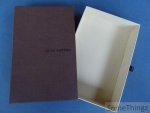 Louis Vuitton. - Original Louis Vuitton pull-out box. Louis Vuitton. - Original Louis Vuitton pull-out box.