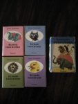 Martin, Franz  (vert: Herma Vogel) - Grabianski`s Stadsmuzikanten (kartonnen cassette met vier boekjes:  Als eerste kwam de olifant, Als tweede kwam de Leeuw, Als derde kwam de kater en Als vierde kwam de eend) 4 boekes met eigen papieren cover en teksten en illustraties.