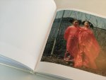 foto's: Hellen van Meene tekst: Essay by Kate Bush - PORTRAITS