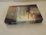 Dyer,Charles & Tobey,Mark - Doelwit