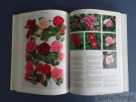 Roger Phillips en Martyn Rix. - Rozen. Meer dan 1400 rozen in unieke kleurenfoto's.