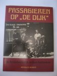 H Romer - Passagieren op de Dijk   de Sciedamsedijk in Oud Rotterdam