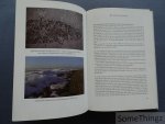 Jan Buisman. - Extreem weer! Een canon van weergaloze winters & zinderende zomers, hagel & hozen, stormen & watersnoden. Jan Buisman. - Extreem weer! Een canon van weergaloze winters & zinderende zomers, hagel & hozen, stormen & watersnoden.