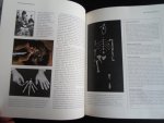 Leakey ,Richard E  and Roger Lewin - Origins, What  New Discoveries  Reveal About the Emergence of our Species and its Possible Future