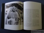 Lévis-Godechot, Nicole. - Chartres im Lichte seiner Skulpturen und Fenster.