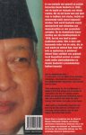 Elson, Robert E. - Soeharto - Een biografie - In een periode van geweld en sociale beroering kwam Soeharto in 1966 aan de macht en vestigde een nieuw regime.  Vert. door Richard Kwakkel van Suharto. A political biography (2001)