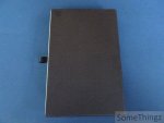 Louis Vuitton. - Original Louis Vuitton pull-out box. Louis Vuitton. - Original Louis Vuitton pull-out box.