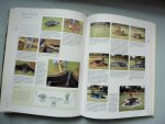 Maarten Scheepens, Ineke Vlug, Tom Prins en Peter Mchoy - De praktische Tuin Encyclopedie. Een onmisbare handleiding voor succesvol tuinieren.