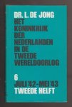 JONG, DR. L. DE (1914 - 2005) - Het Koninkrijk der Nederlanden in de Tweede Wereldoorlog 1939 - 1945. Deel 1 t/m 13. 27 banden.