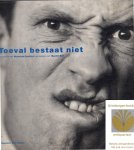 Corbijn, Maarten (fotografie) / Bril, Martin (tekst) - Toeval bestaat niet