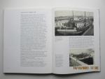 Loomeijer, Frits R. - Een eeuw Nederlandse binnenvaart.  Uitgave ter gelegenheid van het honderdjarig bestaan van het  WEEKBLAD SCHUTTEVAER  (1888-1988)
