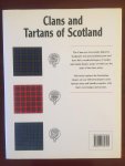 Neil Grant - Clans and Tartans of Scotland (Hardcover)