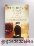 Thomas, Julie - De jongen, de viool en de meester --- De mysterieuze weg van een kostbare viool die door de nazis wordt ontvreemd van een Joodse familie Thomas, Julie - De jongen, de viool en de meester --- De mysterieuze weg van een kostbare viool die door de nazis wordt ontvreemd van een Joodse familie