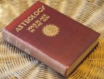 Adams E. - Astrology. Your Place in the Sun