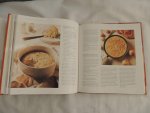 by Michele Anna Jordan  (Author), Kristine Kidd (Author), Joanne Weir  (Author), Chuck Williams (Author), Joyce Oudkerk Pool (Photographer) - Williams-Sonoma Complete Pasta Cookbook - an oversized, full-color illustrated cookbook.