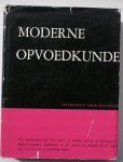 HEMSING, WALTER, - Moderne opvoedkunde in theorie en praktijk.