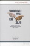 Maarten Va&n Craen, Kris Vancluysen, Johan Ackaert - Voorbij wij en zij ? / de sociaal-culturele afstand tussen autochtonen en allochtonen tegen de meetlat