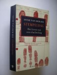 Zee, Sytze van der - Stempeldag, Het leven van een vluchteling