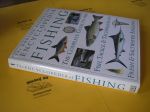 Wood, Ian (ed.). - The Dorling Kindersley Encyclopedia of Fishing. The complete guide tot the fish, tackle and techniques of fresh and saltwater techniques.