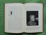 Eden, P.H. van (geneesheer-directeur van het stads-ziekenhuis te Leeuwarden) - ZIEKENVERPLEGING IN HET HUISGEZIN Met 47 afbeeldingen in den tekst en alphabetisch register