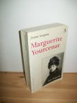 Savigneau - Marguerite Yourcenar. De regie van een leven Savigneau - Marguerite Yourcenar. De regie van een leven