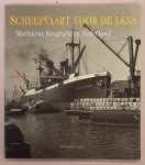 DAALDER, REMMELT E.A. (RED.). - Scheepvaart voor de lens. Maritieme fotografie in Nederland. Jaarboek 2000 Maritieme Musea Nederland.