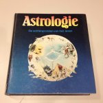 Mertz, Bruno A. - Astrologie . De achtergronden van het leven.