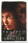 Iles,Greg .. Trapped begint met het perfecte gezin, de perfecte nacht en de perfecte misdaad... - Trapped .. (24 uur)