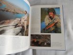 Bailey, John / Chris Tarrant (voorwoord) - Handboek voor de sportvisser, de vissen, de uitrusting en de technieken