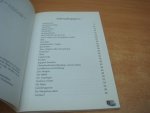 Broek, A. van den - De slang heeft gebruld - verrassend inzicht uit Ghana dat aan het denken zet Broek, A. van den - De slang heeft gebruld - verrassend inzicht uit Ghana dat aan het denken zet