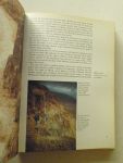 Yadin, Yigael - Masada. Herod`s Fortress and the Zealots`last Stand.- Gesigneerd door de auteur Yigael Yadin. - GESIGNEERD -