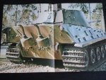 Scheibert, Horst - Königstiger, Tiger II, Panzerkampfwagen VI [II]  + poster, Band 25