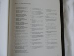 Perucho Juan Pedragosa, Pomes Leopoldo /// Alain Willaume; Antoni Gaudi; Jordi Castellanos; Juan Jose Lahuerta - Una arquitectura de anticipacion Gaudi /// Imagenes y mitos Gaudi - Images and myths Gaudi