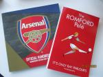 redactie - Arsenal membership 2016/17 - box met 2 boeken en fotomapje 10 years Emirates Stadium