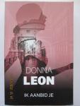 Leon, Donna - Ik aanbid je. Een Venetiaanse misdaadroman. (Deel 24 in deze reeks met als middelpunt de sympathieke commissaris Guido Brunetti)