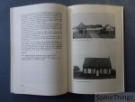 Vervenne, Alban. - Oude hoeven, herbergen en molens en hun bewoners te Loppem. Vervenne, Alban. - Oude hoeven, herbergen en molens en hun bewoners te Loppem.