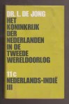JONG, DR. L. DE (1914 - 2005) - Het Koninkrijk der Nederlanden in de Tweede Wereldoorlog 1939 - 1945. Deel 1 t/m 13. 27 banden.