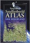 Sergio Derks - Topografische satellietbeeld atlas van Nederland 1:100.000
