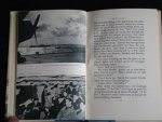 Ommanney, J.D. - Flat-Top, The story of an escort carrier [vliegkampschip]