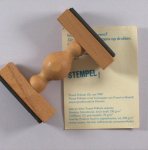 Proost Prikkels redactie. - Nonsens/No Nonsense.