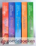 Kingsbury, Karen - Dayne Matthews, set 5 delen compleet --- Deel 1: Beroemd, deel 2: Vergeven, deel 3: Gevonden, deel 4: Geliefd, deel 5: Verbonden