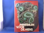 Hurlbut Jr. Cornelius S/ vertaald Erdbrink dr. D.P. - Mineralen voor de Mens / De wereld van natuur en mens