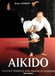 Allemann , Bruce .  [ isbn 9789059203327 ] - Aikido. ( Essentiële informatie  over  training en technieken. )  Aikido, een Japanse vechtsport die oorspronkelijk aan het begin van de 20e eeuw door Morihei Ueshiba werd ontwikkeld, is een combinatie van zelfverdediging, spirituele verlichting,  -