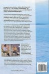Boer , Bert den . & Wim Huijser . [ ISBN 9789059115323 ] 3219 - Leef je Verlangen . ( Zestien Interviews . )  Verlangen is een innerlijke bron die dient als richtinggevende kracht. De mens is zijn verlangen, wordt wel gezegd. Hoe ontdekken wij onze verlangens? Hoe geven we er invulling aan en wat doen we met -
