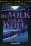 Gear, W. Michael/ Gear, Kathleen O`Neal - Het volk van de wolf